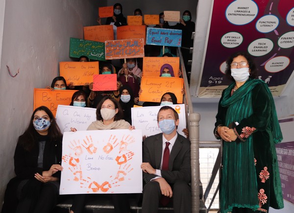 FCDO PAKISTAN�S DEVELOPMENT DIRECTOR VISITS SIYANI SAHELIAN HUB